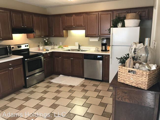 Building Photo - 3 br, 2 bath House - 177 Cedar Bend