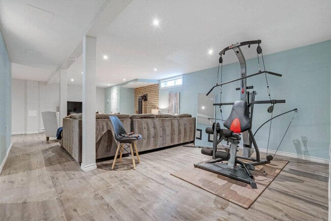 Building Photo - 306 Rue Riviera