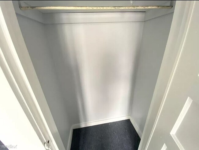 Foto del edificio - 2 br, 1 bath House - 2411 Elliott Avenue