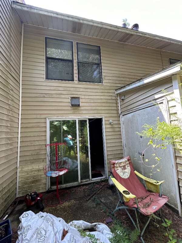 Foto del edificio - 438 E Burgess Rd
