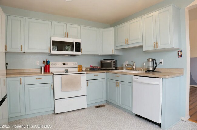 Foto del edificio - 3112 N Mountain View Dr