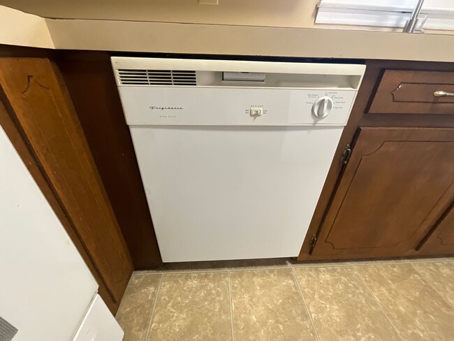 Foto del edificio - Available Now in Lexington! 2 Bedroom/1 ba...