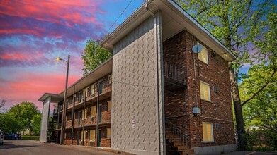 Building Photo - 3320 Greenwood Blvd