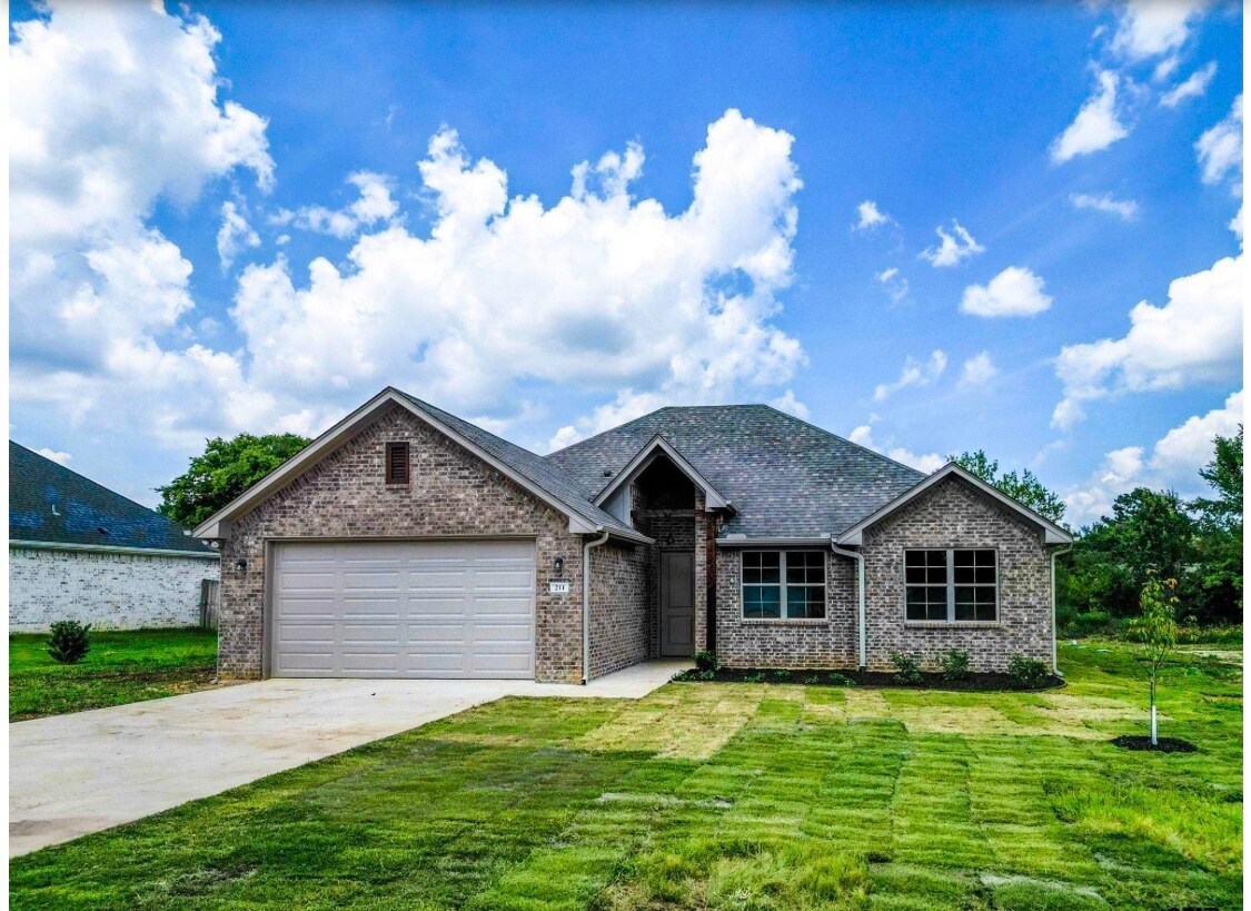 211 S Loveless St, Bullard, TX 75757 House Rental in Bullard, TX