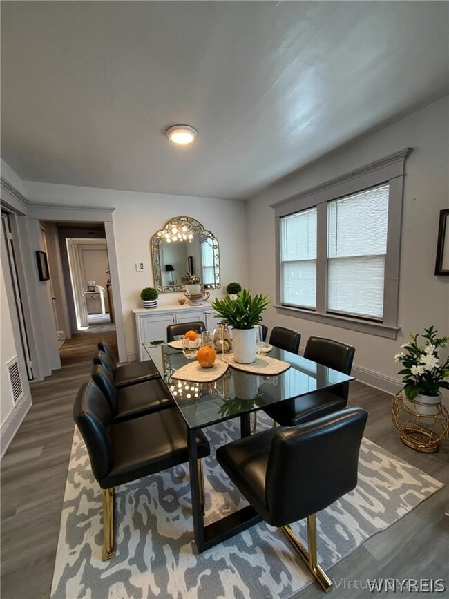 Building Photo - 61 Baxter St