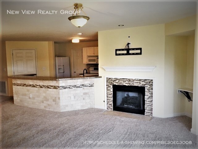 Building Photo - 17810 Half Moon Ln