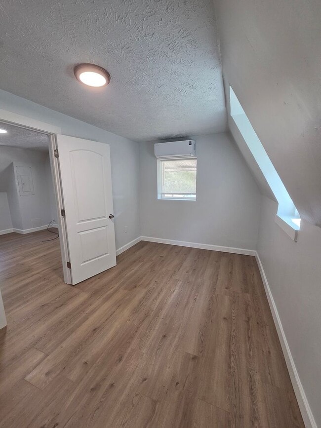Foto del edificio - 1731 8th St
