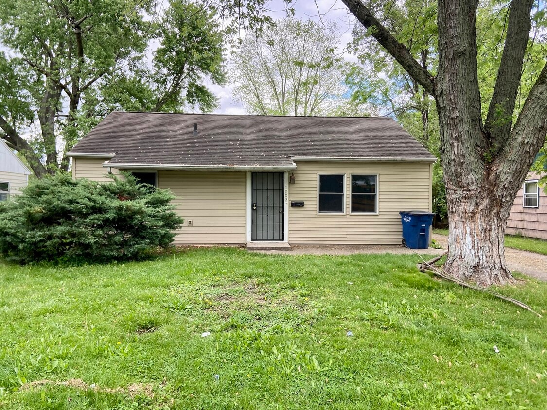 Primary Photo - 1003 Giddings St