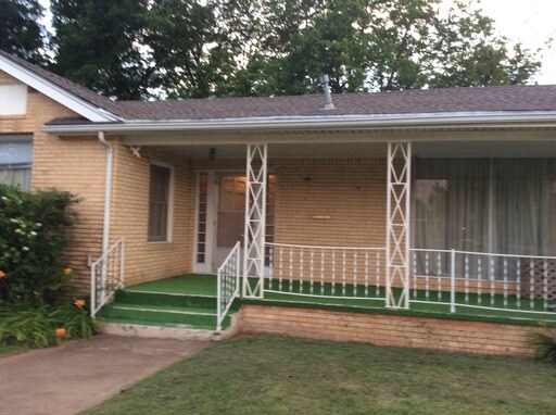 Foto principal - 502 SW 3rd St