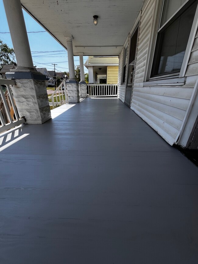 Building Photo - 4014 Brooklyn Ave