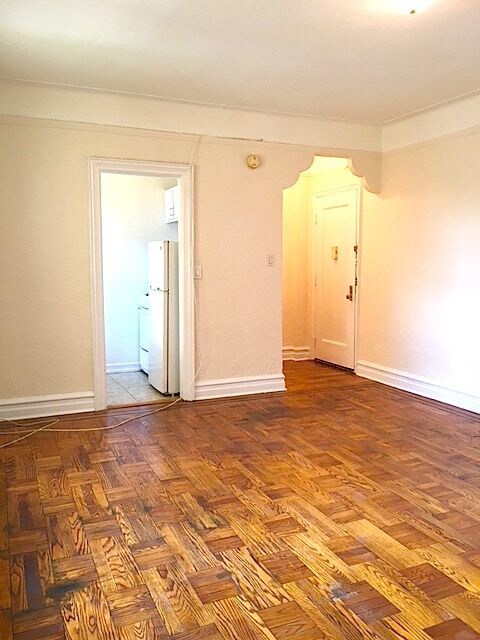 Foto principal - 2162 Caton Ave