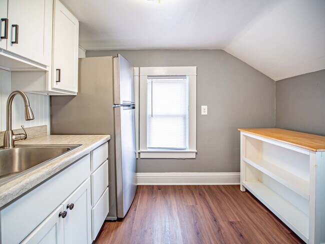 Foto del edificio - 422 S State St