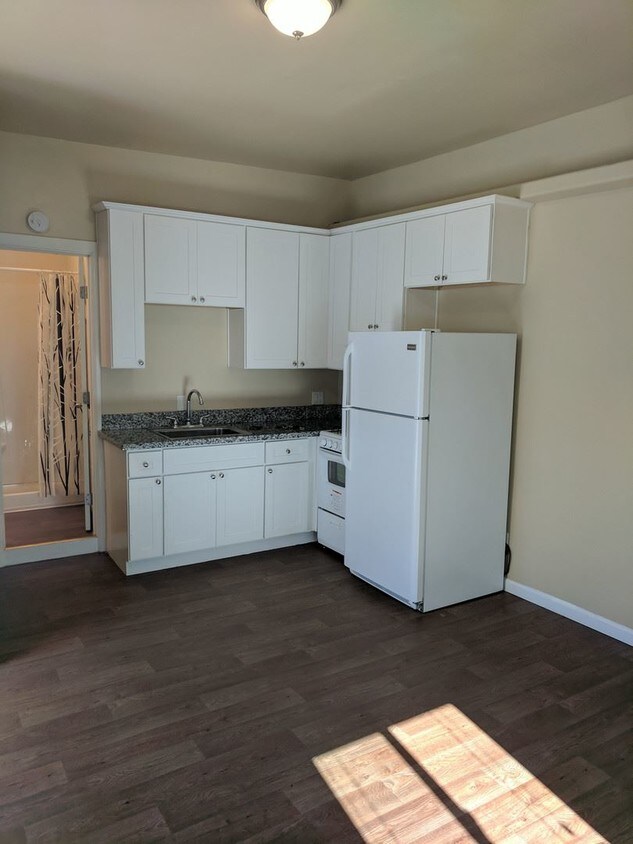 11111115 S Escondido Blvd, Escondido, CA 92025 Condo for Rent in