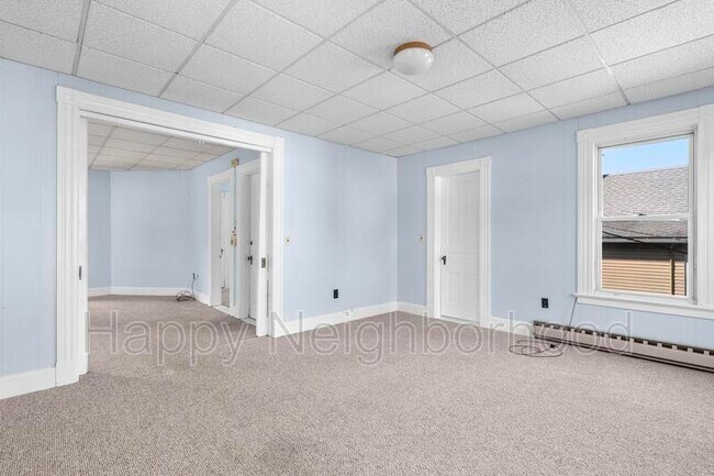Building Photo - 181 Elm St