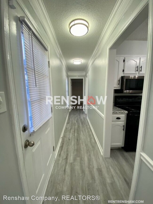 Building Photo - 3 br, 2 bath House - 5828 Plum Valley Dr