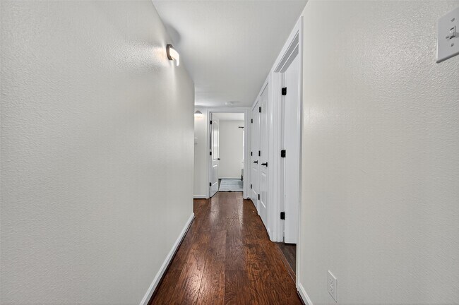 Foto del edificio - 2212 Rosewood St