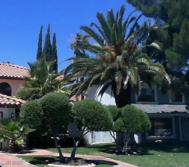 Foto del edificio - 2909 Crystal Bay Dr