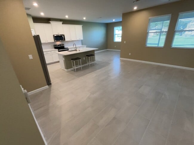 Foto del edificio - 2633 Ginseng Ivy St