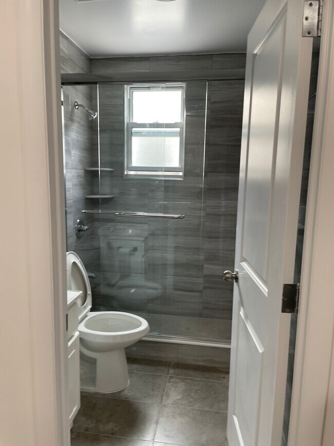 Foto del edificio - 2018 Bay Ridge Pky