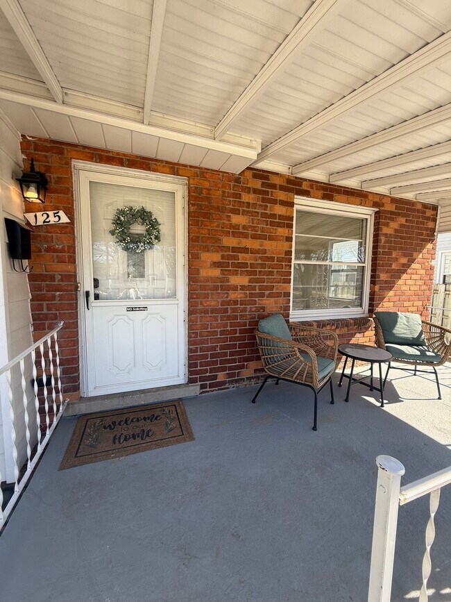 Foto del edificio - 125 S Minerva Ave