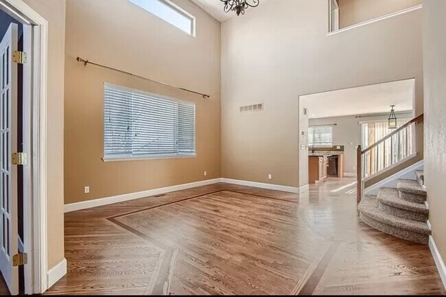 Building Photo - 12410 Bradford Dr