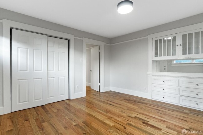 Building Photo - 689 43rd St