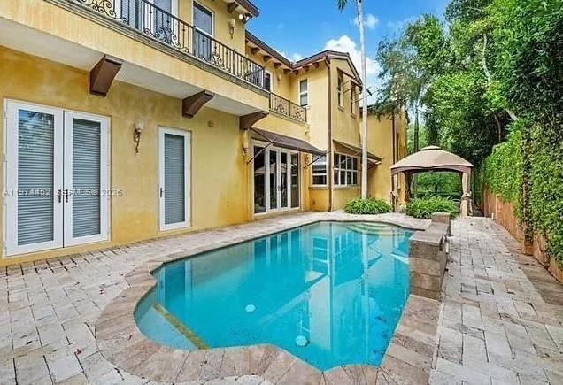 Building Photo - 3733 Solana Rd