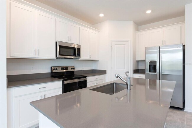 Foto del edificio - 193 Aces High Ln