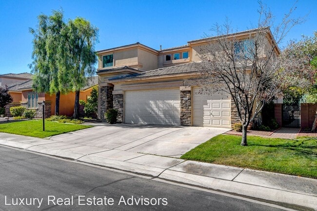 Building Photo - 5 br, 3 bath House - 2411 Winter Cliffs St.