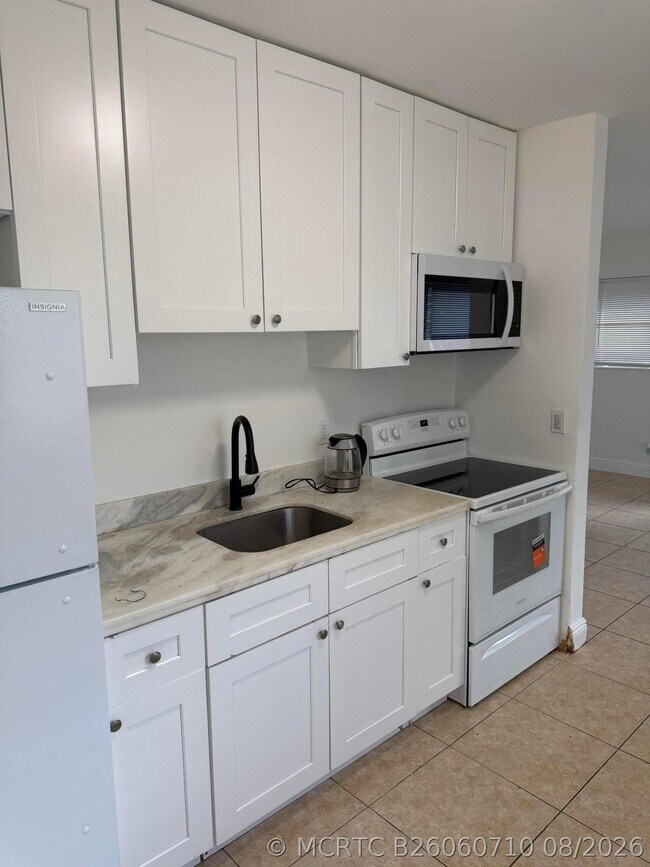 Foto del edificio - 760 NW 4th St