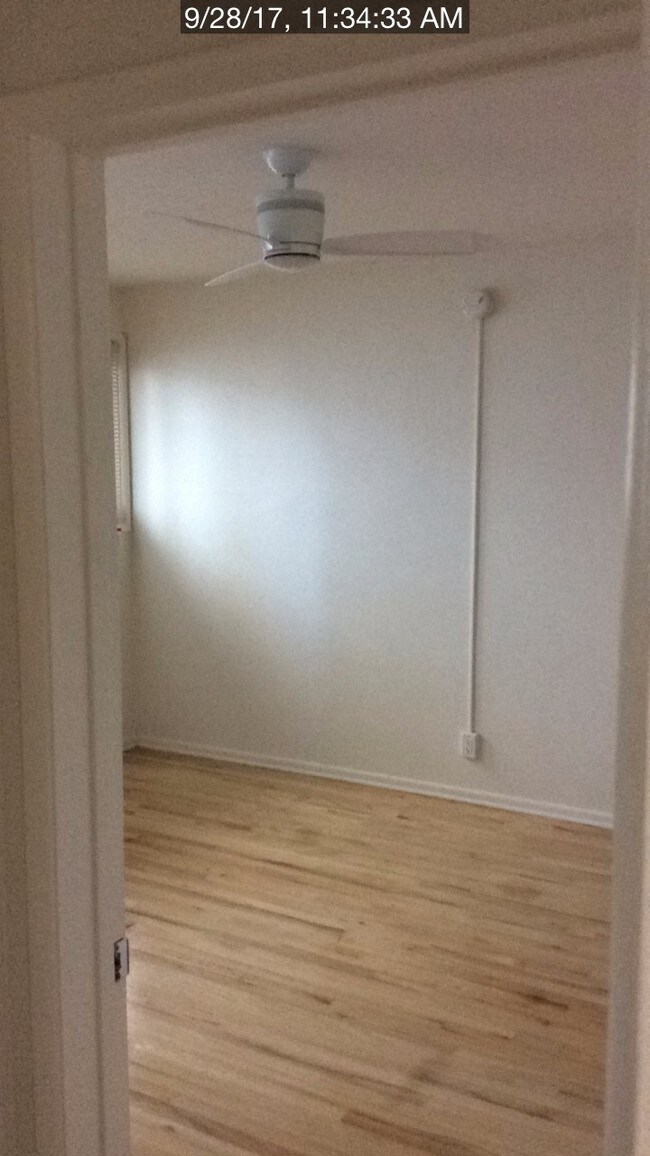 Foto del edificio - 442 Landfair Ave