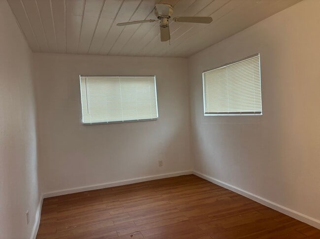 Foto del edificio - 7599 Azusa Ave