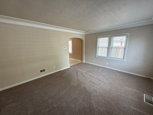 Foto del edificio - 4627 Thorman Ave NE