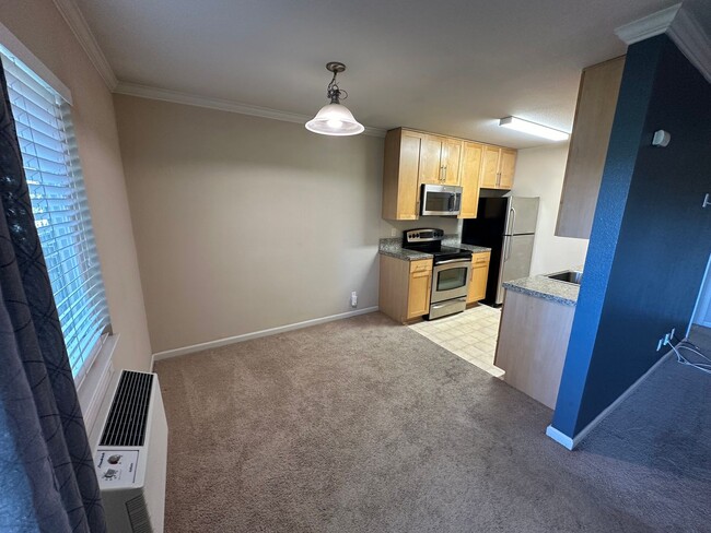 Foto del edificio - 1 Bed 1 Bath Condo In Walnut Creek