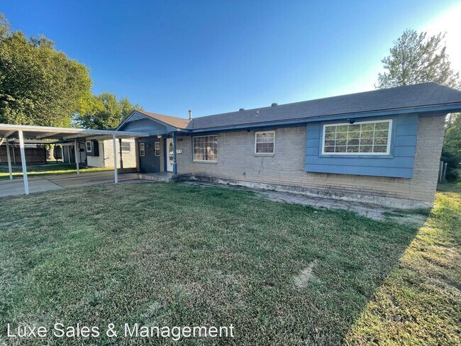 Building Photo - 4 br, 1 bath House - 1116 Harrington Drive