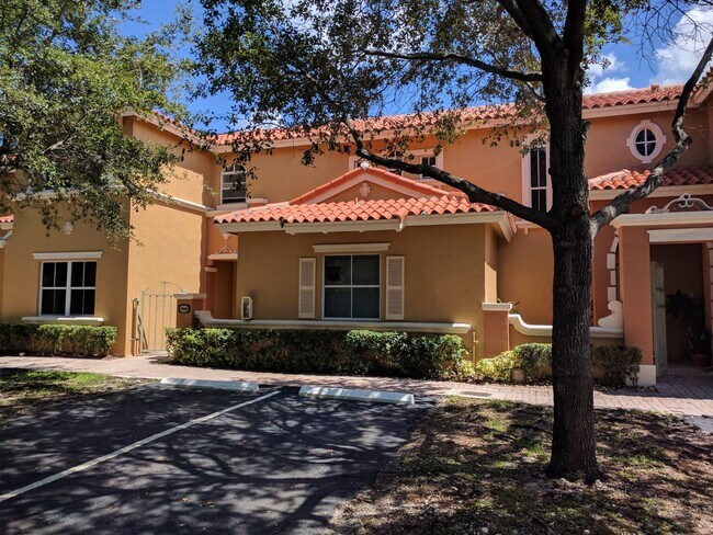 Foto del edificio - 8424 NW 141st Ln