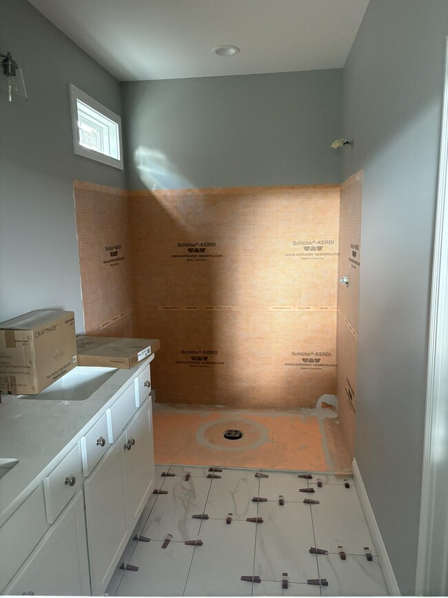 Building Photo - 129 Squires Way