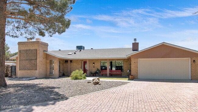 Foto del edificio - 779 Clay Ct