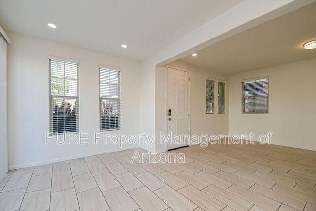 Building Photo - 3113 S Scarlet Ln