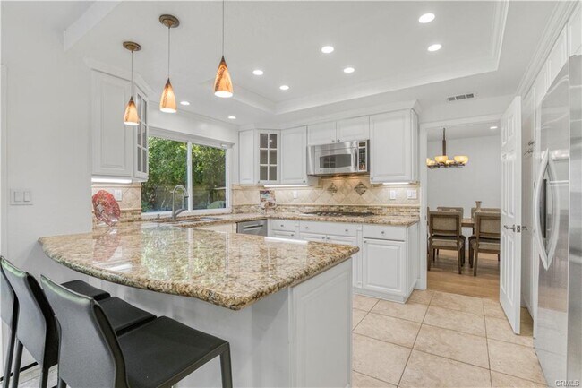 Foto del edificio - 7101 Shadow Ridge Ct