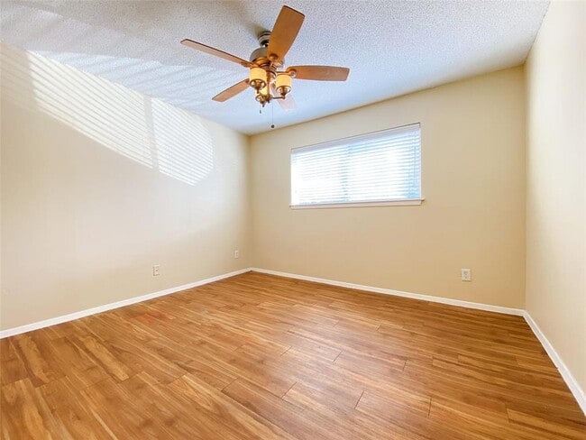 Building Photo - 2800 Swisher St