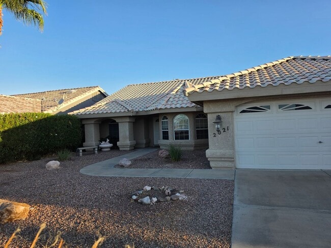 Building Photo - 2021 Lago Grande Cir