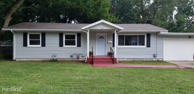 Primary Photo - 3 br, 2 bath House - 318 E Seminole St