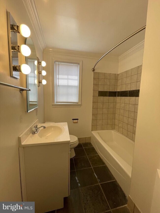 Foto del edificio - Charming 2 Bedroom Near Potomac River