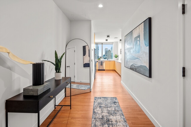 2M9A0102 - Copy - Avira