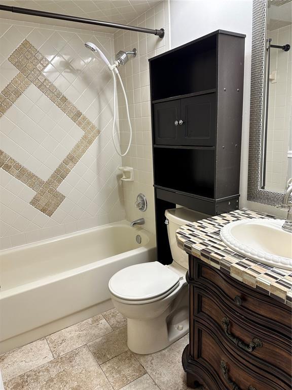 Foto del edificio - 3724 River Oaks Ct