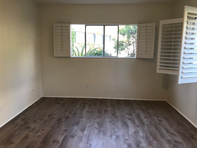 LIVING AREA - 1419 Laguna St