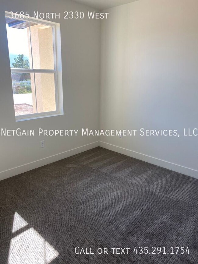 Foto del edificio - 3685 2330