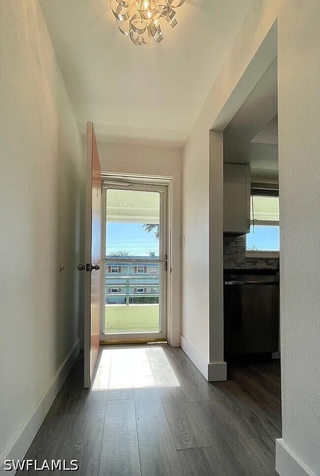 Foto del edificio - 200 Valley Stream Dr