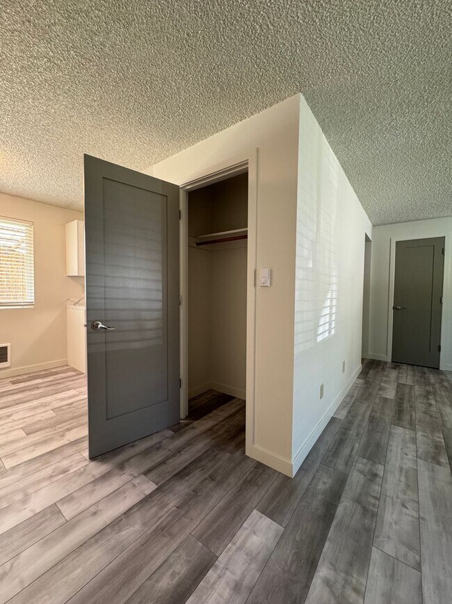 Building Photo - Charming 3BD/1.5BTH Home for Lease in Edmo...